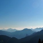 Warum heißt Das Blaue Land Blaues Land? Bläulicher Verlauf Berge